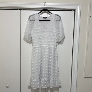 Chic White Textured Midi Dress